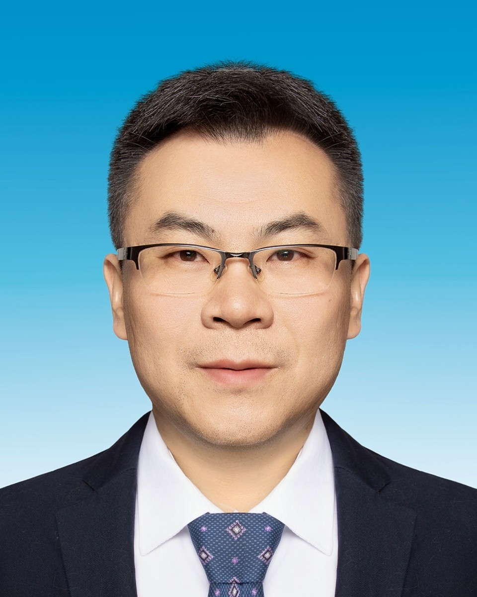岳昆