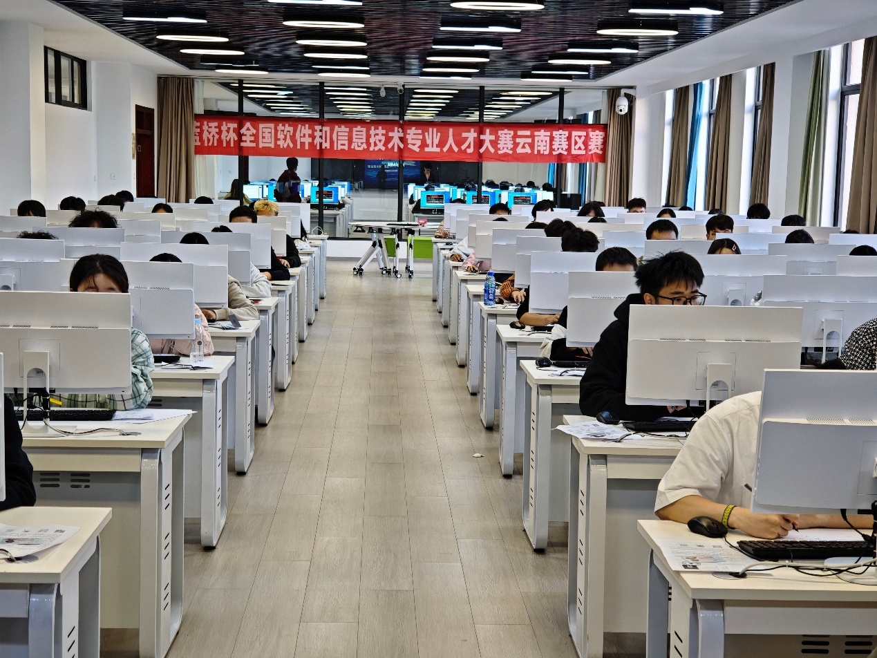 以赛促学强本领，竞技赋能育英才——威廉体育4月密集举办六大学科竞赛